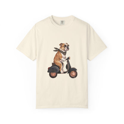 Funny English Bulldog Riding Vintage Scooter T-Shirt - Retro Dog Graphic Tee