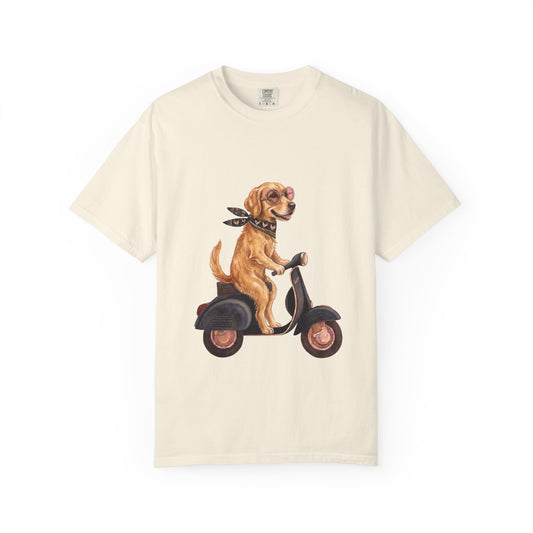 Golden Retriever Riding Vintage Scooter T-Shirt - Cool Dog Lover Tee