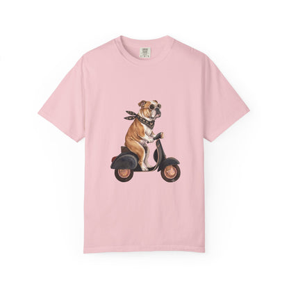 Funny English Bulldog Riding Vintage Scooter T-Shirt - Retro Dog Graphic Tee
