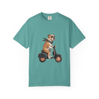 Funny English Bulldog Riding Vintage Scooter T-Shirt - Retro Dog Graphic Tee